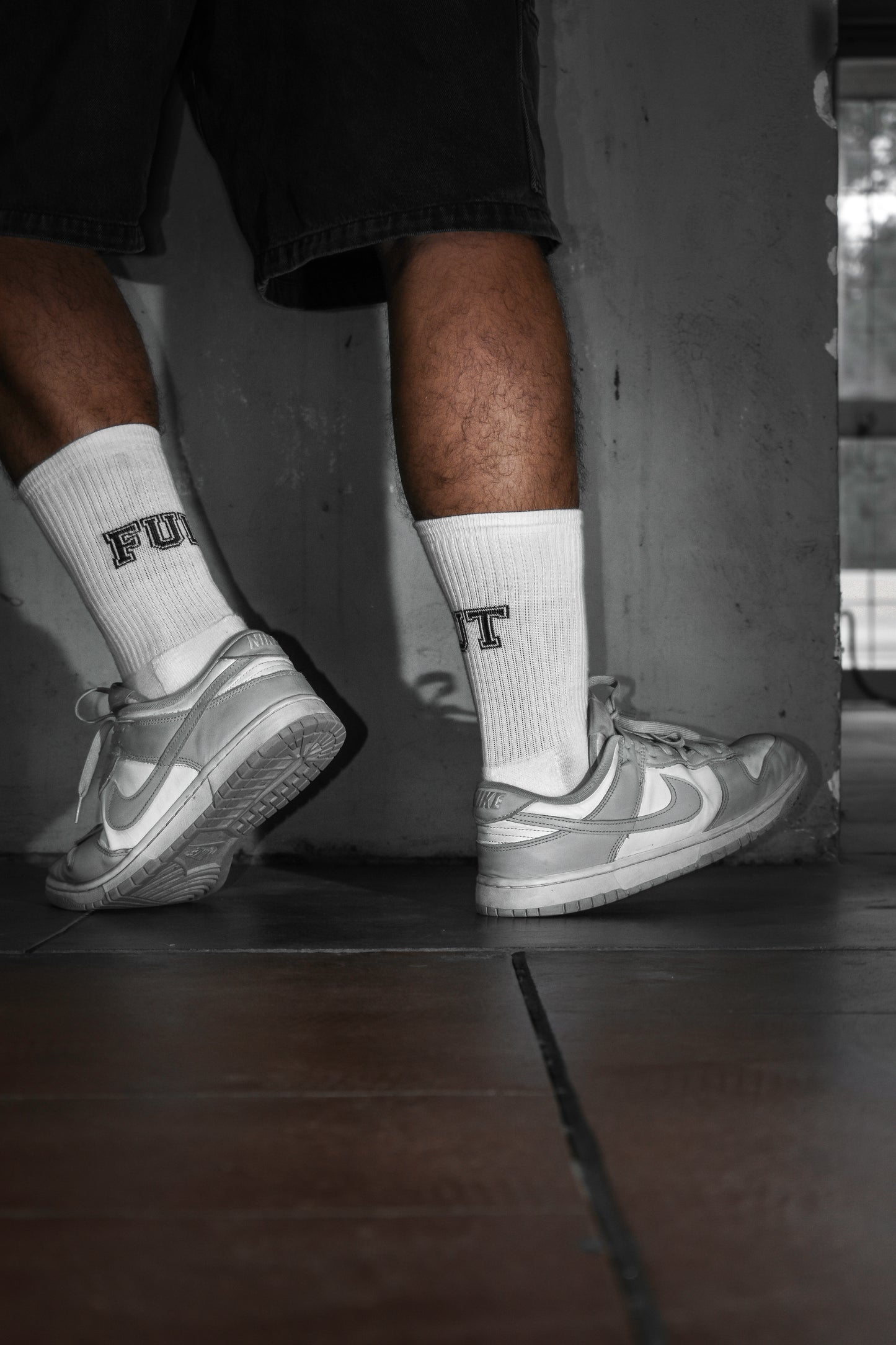 FULL OUT Socks - GET AP Shop