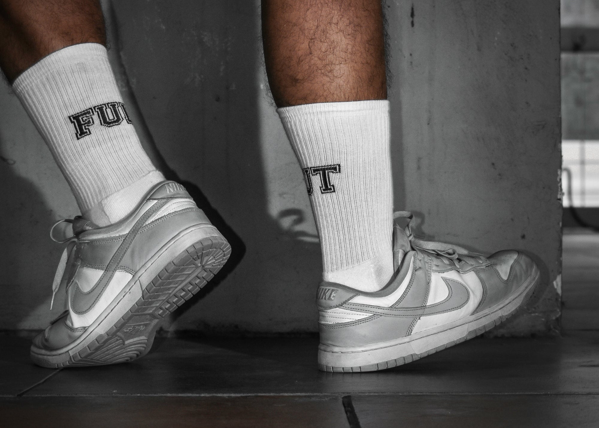 FULL OUT Socks - GET AP Shop